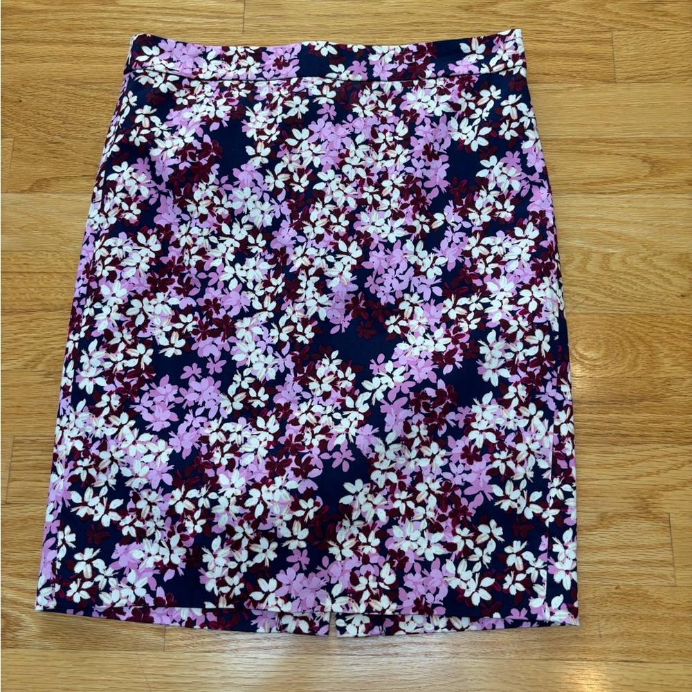 J. Crew Floral Pencil Skirt in Pink and White Size 2 Work Business